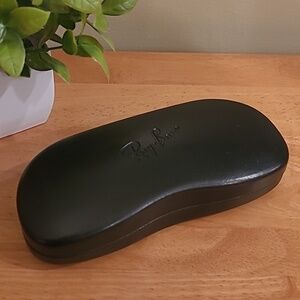 RAY-BAN Hard Clamshell Black Glasses/Sunglasses Case, Unisex